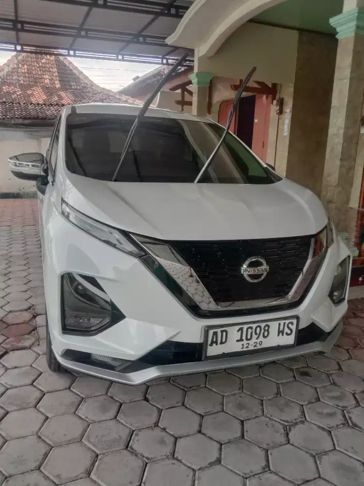 Livina VL Metic 2019