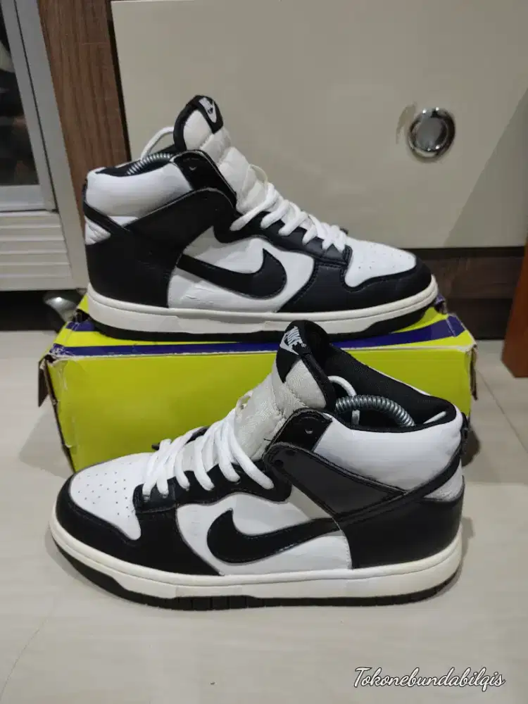Sepatu Nike panda high preloved size 40.5