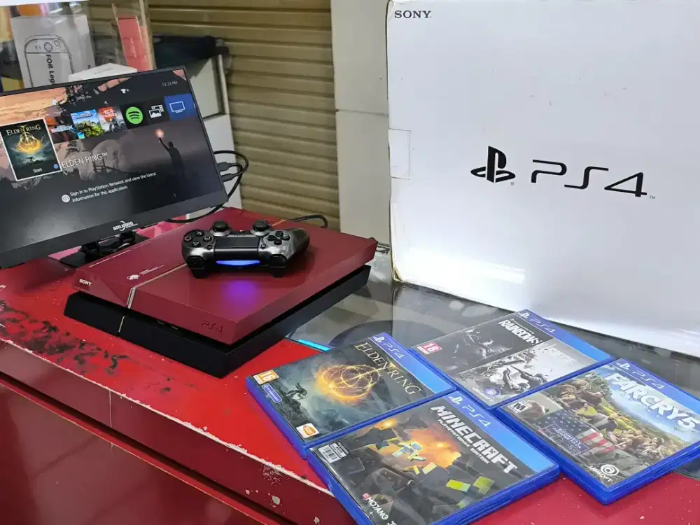 PS4 Fat 500GB Metal Gear Solid V Edition

Kelengkapan fullset,