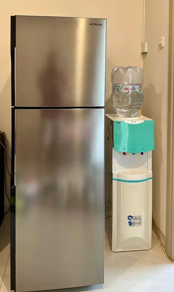 Jual cepat Kulkas HITACHI R-H27PGD7 BSL/SL 2 pintu
