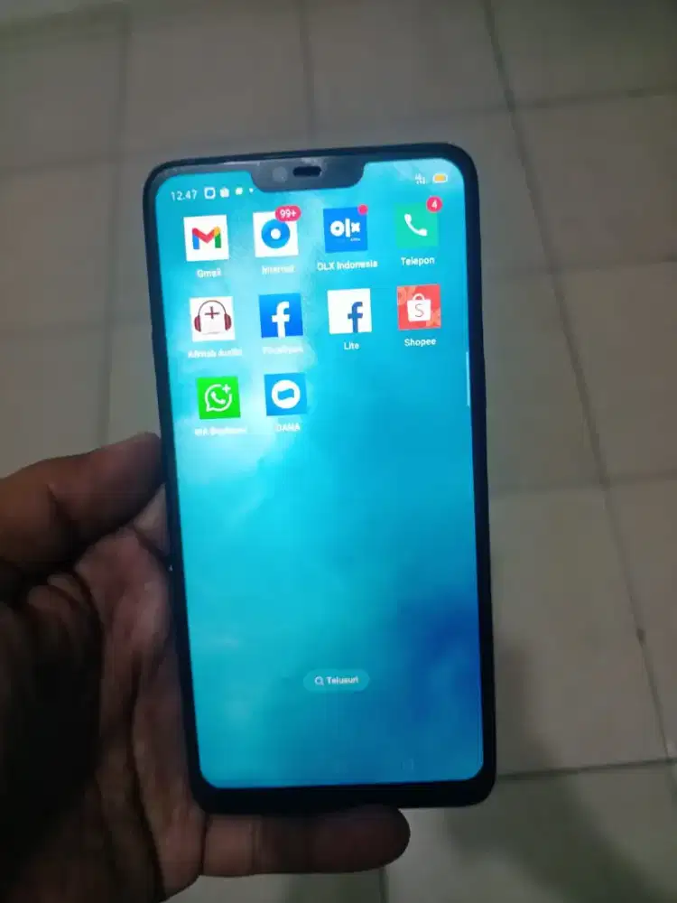 Oppo f7 ram 4/64gb normal semua, batre awet,  hp plus chager.