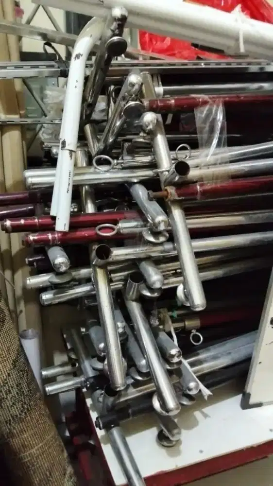 Pajangan untuk baju toko