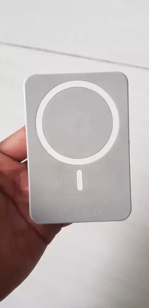 Power Bank Magnetic/Wireless Battery,