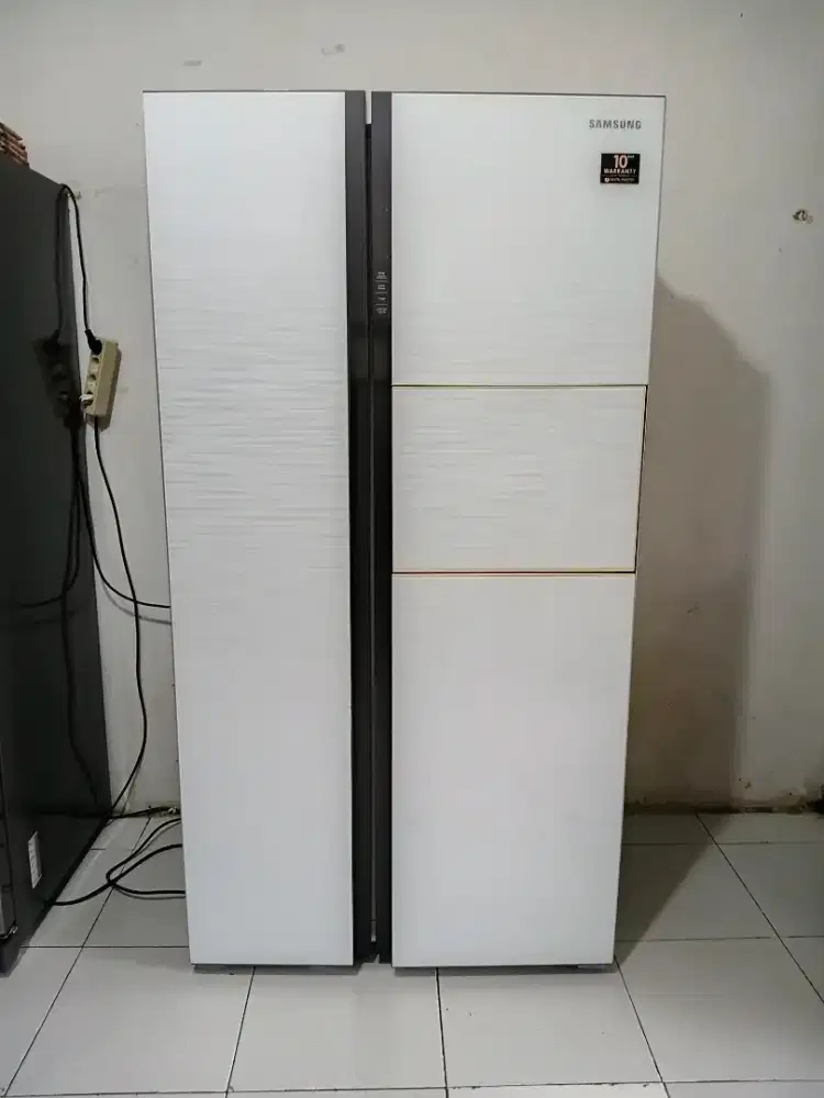 Dijual kulkas side by side samsung kondisi masih normal
