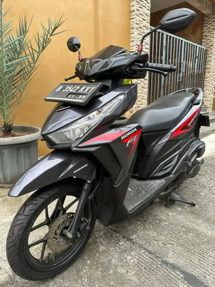 Honda Vario  LED OLD 125cc CBS Thn.2015