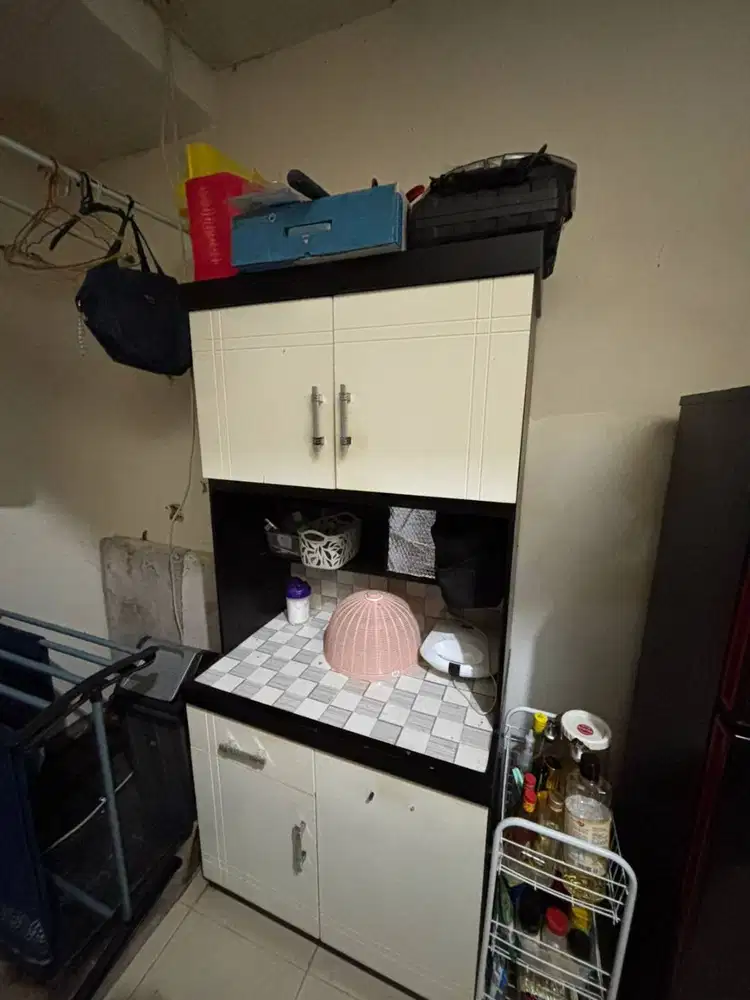 Lemari Dapur dari Kayu