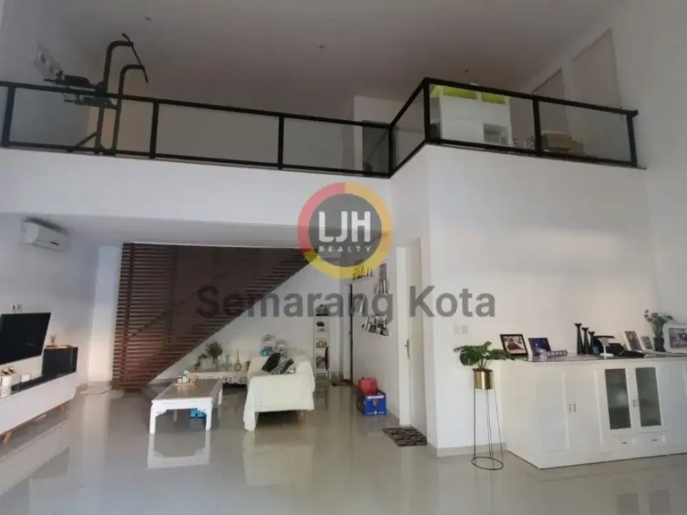 Rumah Bagus di Bukit Sari