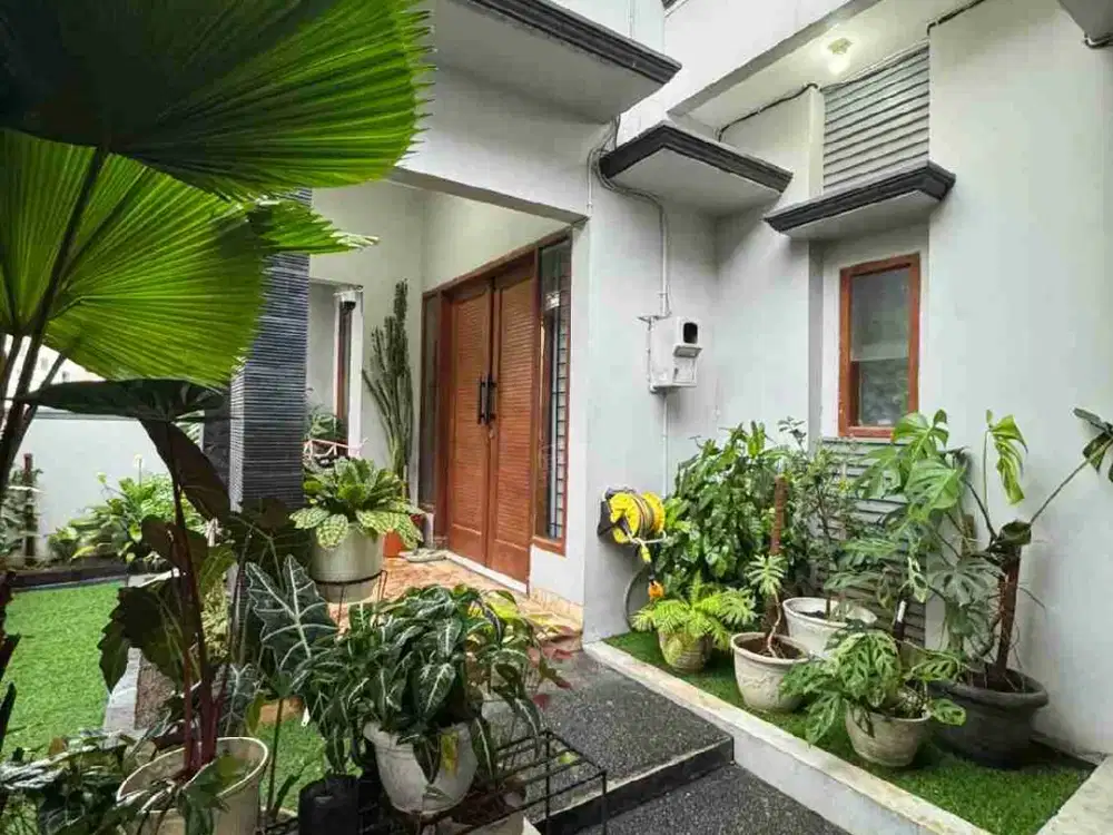 Rumah Asri 2 lantai condet , lingkungan nyaman Security