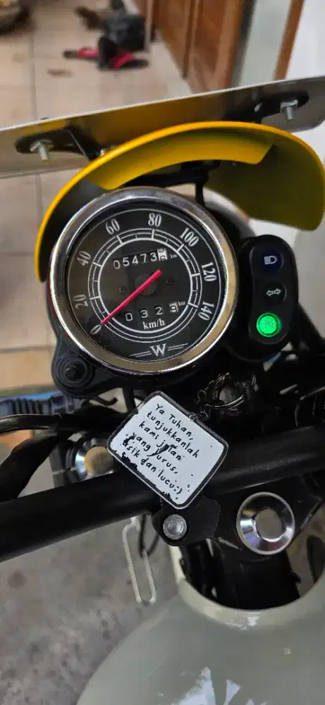 Dijual Kawasaki W175 – Kondisi Istimewa & Jarang Pakai