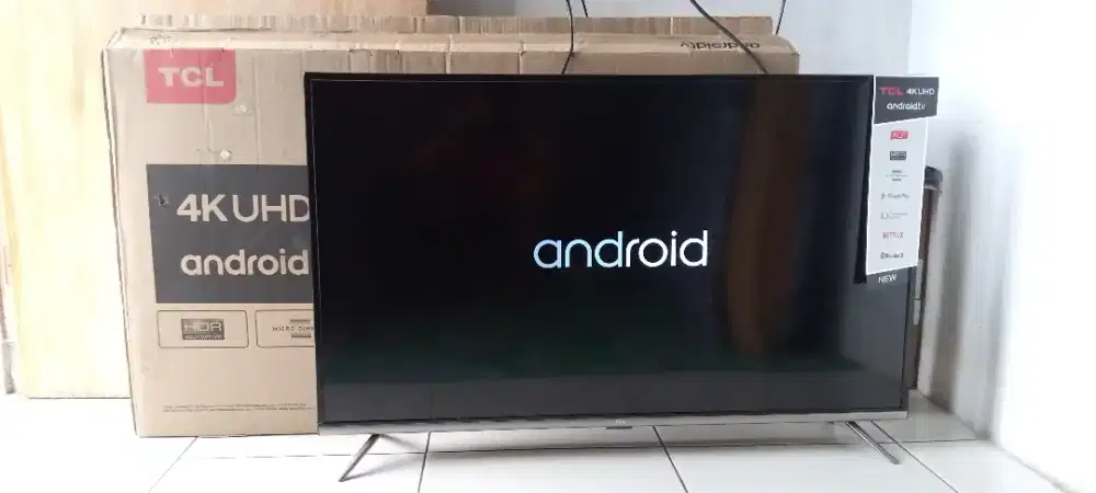 LED TCL 43 in Android !! ada Garis