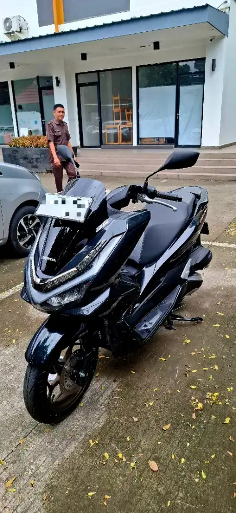 HONDA PCX ABS ROADSYNC 2025 – Hitam Doff | KM 1.304 | Jakarta Timur