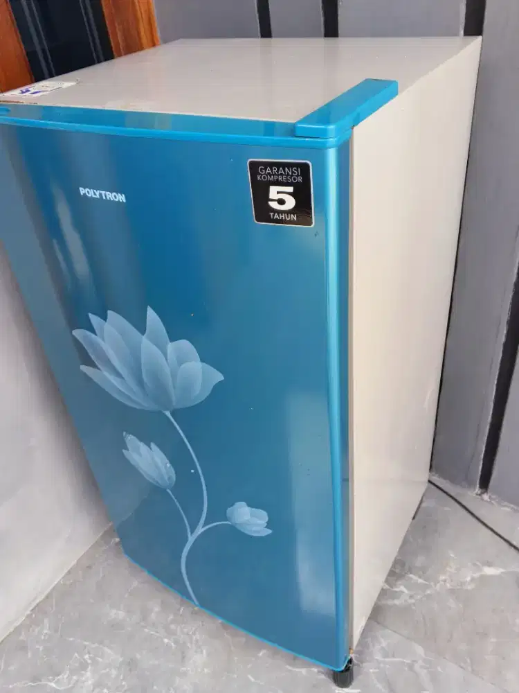 Kulkas Polytron 1 pintu