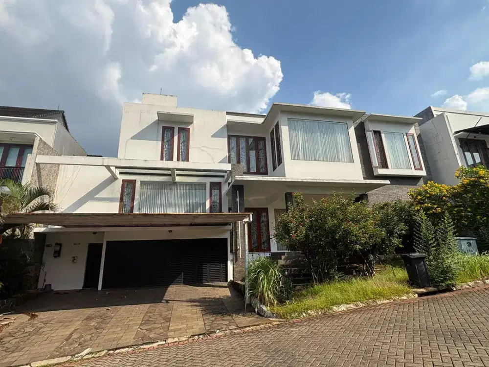 RUMAH 2 LANTAI CILANDAK JAKARTA SELATAN LUAS SEMI FURNISHED SIAP HUNI BEBAS BANJIR STRATEGIS