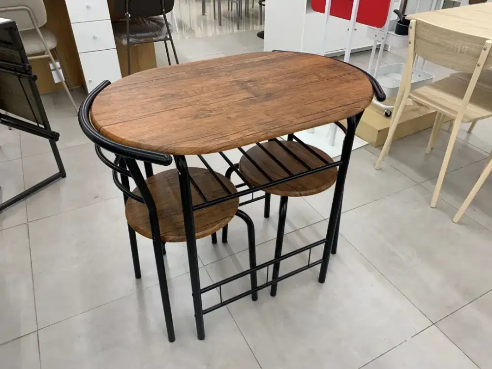 Meja selma minimalis