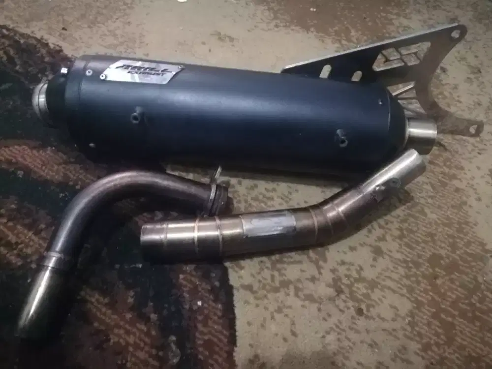 Kenalpot aqill racing