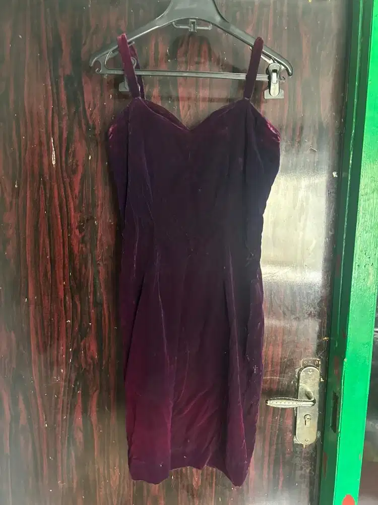 Dress wanita bludru