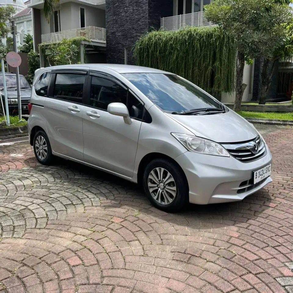 Honda Freed SD Matic 2013 ISTIMEWA DP Minim Bisa Kredit