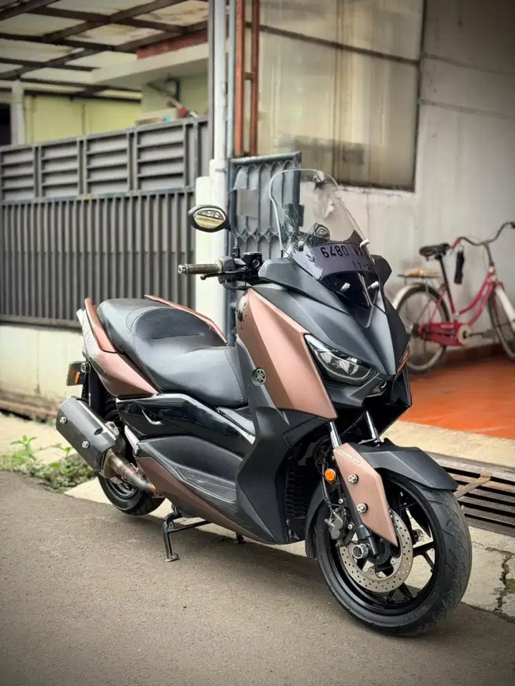 Yamaha XMax 250cc | Warna Cokelat Rare | Low Km | Pajak Panjang