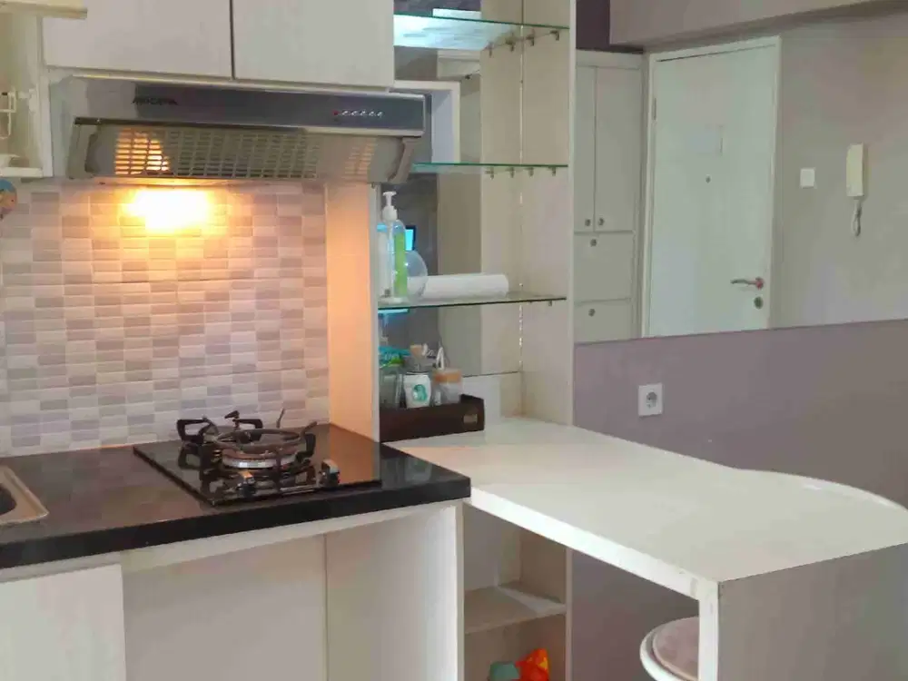 Sewa Tahunan 2BR Furnished Bassura City Apartemen Geranium Lantai 16