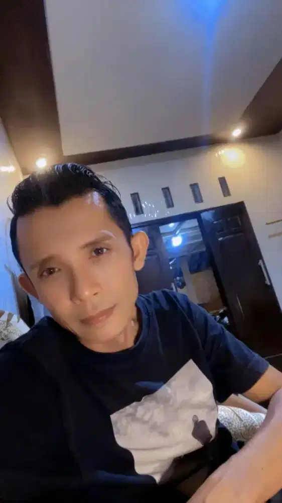 mencari pekerjaan apa saja