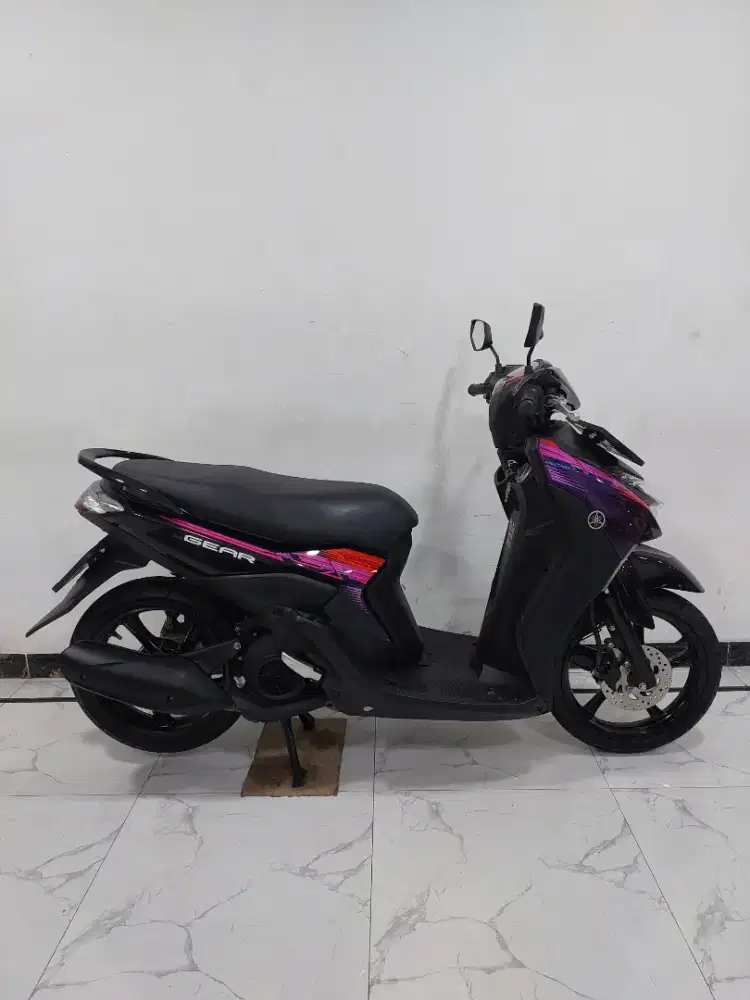 Yamaha Mio Gear 125 Bluecore Fi 2024 bln 11 / 2025 Mulus