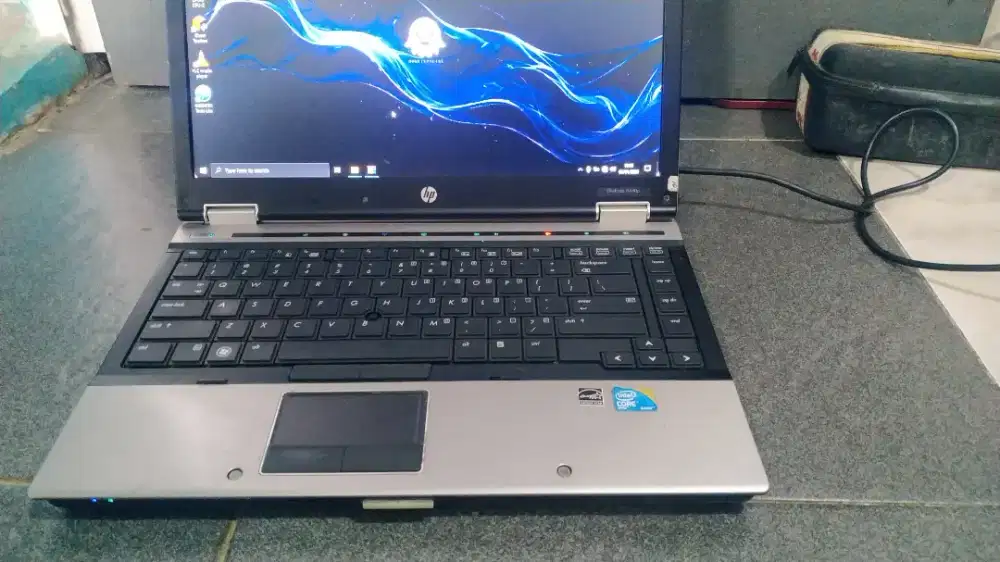 Laptop HP Elitebook Core i5  berkualitas Normal dipakai minus baterai