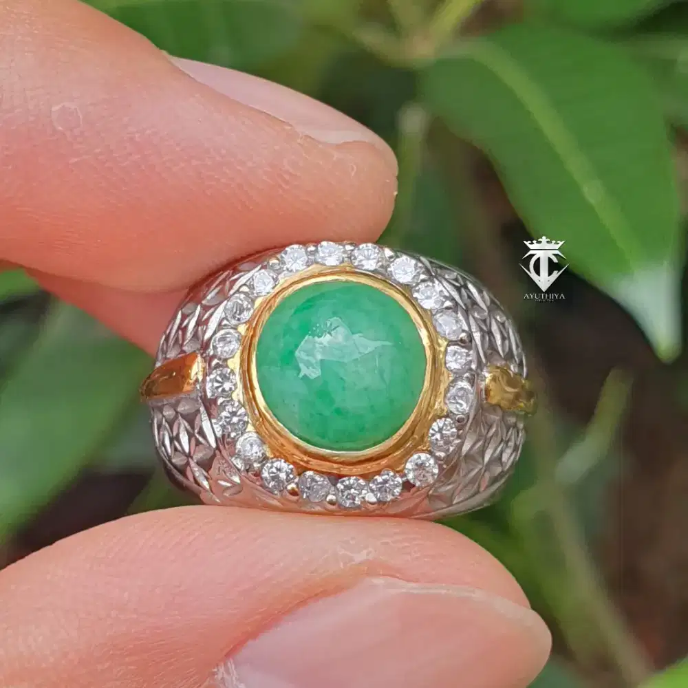 Batu Mulia Natural Round Giok Fei Cui Burma Type A 3.02 Ct MRI Memo