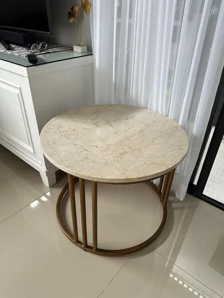Meja Tamu Marmer Estetik