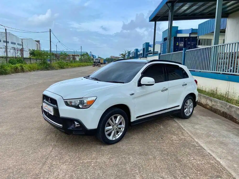 Mitsubishi Outlender 2012