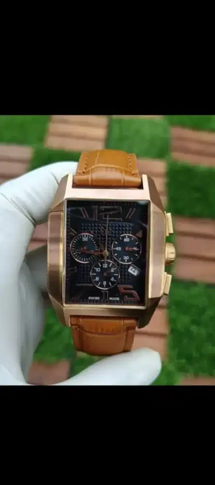 JAM TANGAN TERBARU GUCCI