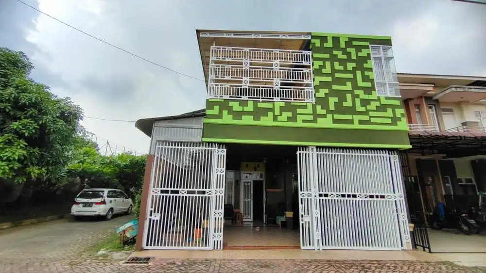 Di Jual cepat dan murah, rumah cantik 2 tingkat