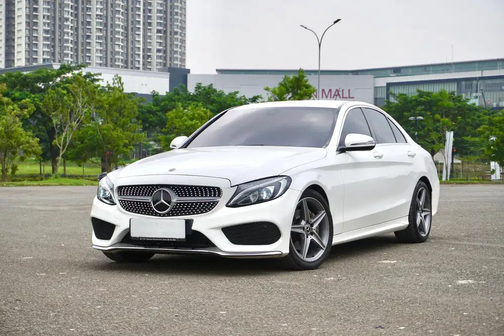 Mercedes Benz C200
W205 AMG 2018