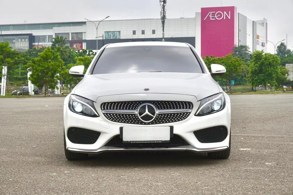Mercedes Benz C200
W205 AMG 2018