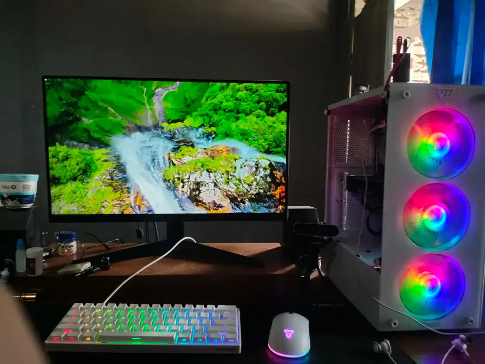 PC RYZEN 5 5500 + RTX 2060 SUPER 8GB(Minus 1 fan mati, bisa diganti)