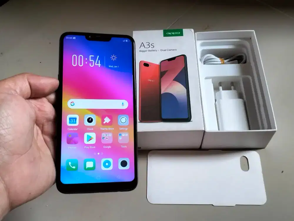 OPPO A3S RAM 4GB / 64GB 4G LTE Duos 6,2in Face iD Mulus BUTUH UANG