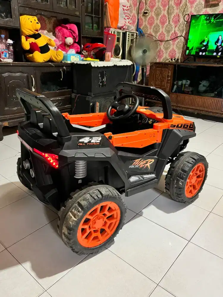 Mainan Mobil Aki Anak UTV