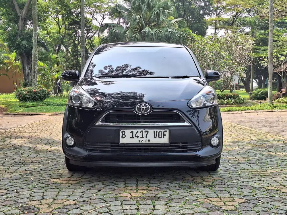 EDISI LEBARAN, MUDIK DENGAN ANGSURAN 3 JTAN Toyota Sienta V 1.5 2017
