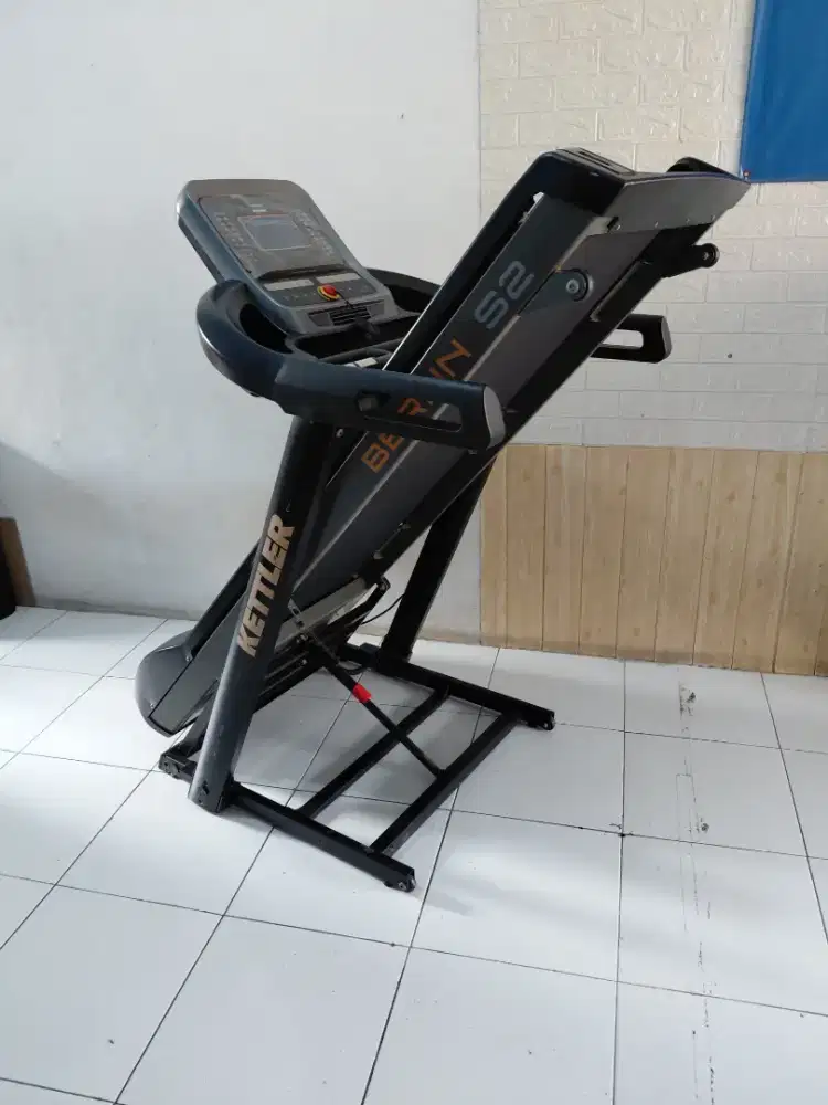 Treadmill Kettler Berlin S2 Second Berfungsi Baik.