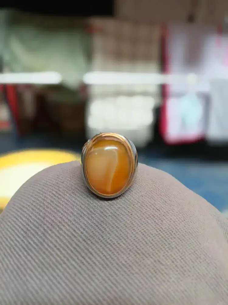 Batu cincin motif angka 7