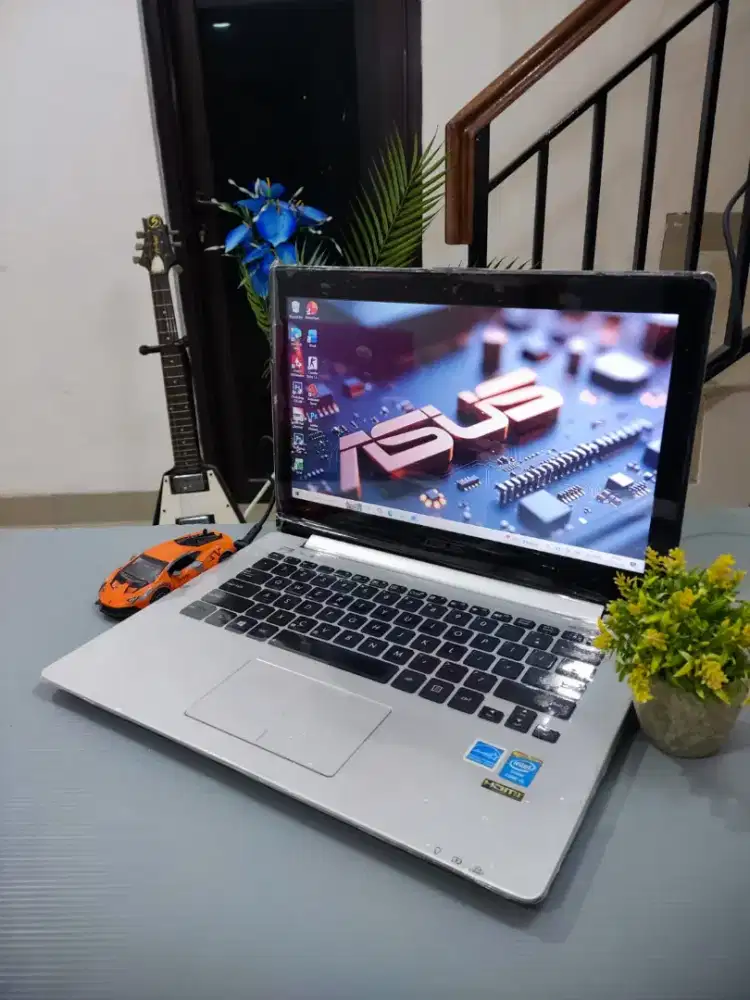Laptop Berkelas ASUS S301LA TOUCHSCREEN SLIM [RAM 8GB SSD 240GB]