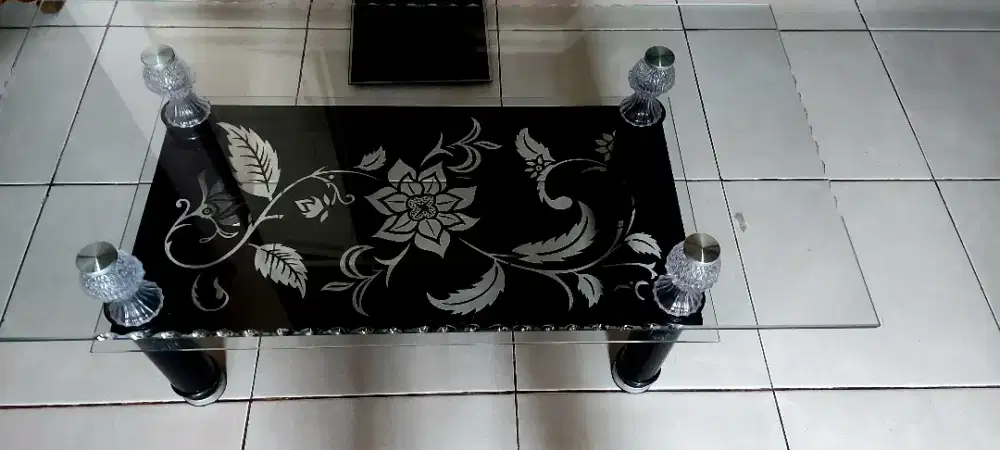 Dijual Meja Tamu kaca