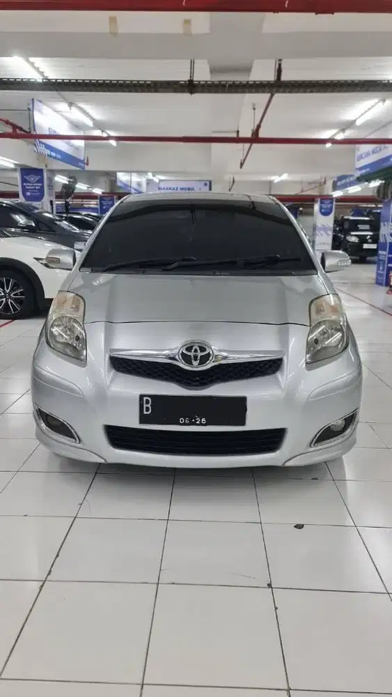 Toyota Yaris 1.5 E at 2011 Istimewa Tgn1 dr baru#SURYA MOBILINDO