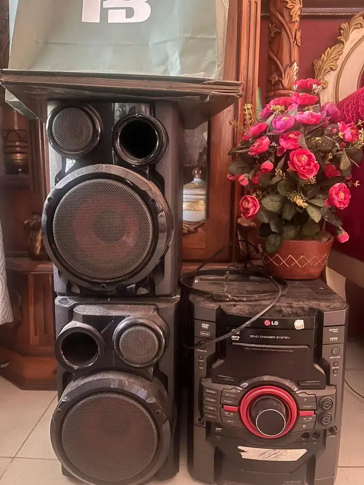 Mini DVD LG Hi-Fi DM5330