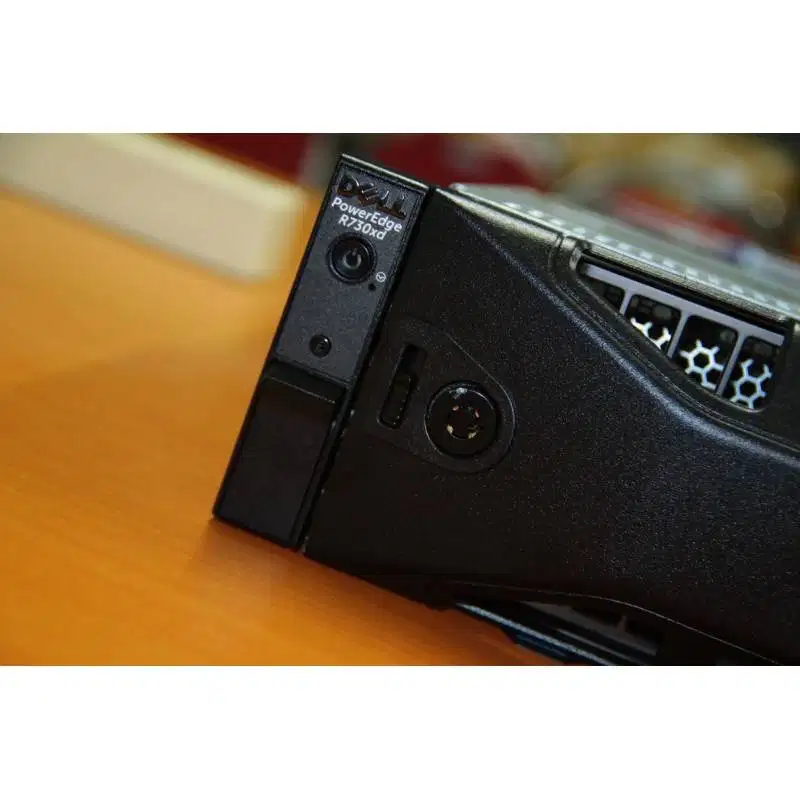 MURAH SERVER DELL PowerEdge R740XD 2U Intel Xeon Gold 6140 64GB / 6TB