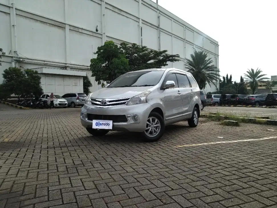 TDP 5,JT Toyota Avanza 1.3 G Bensin-MT Silver 2012