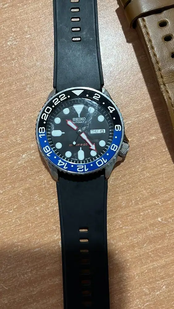 Jam tangan Seiko SKX007 mod batman