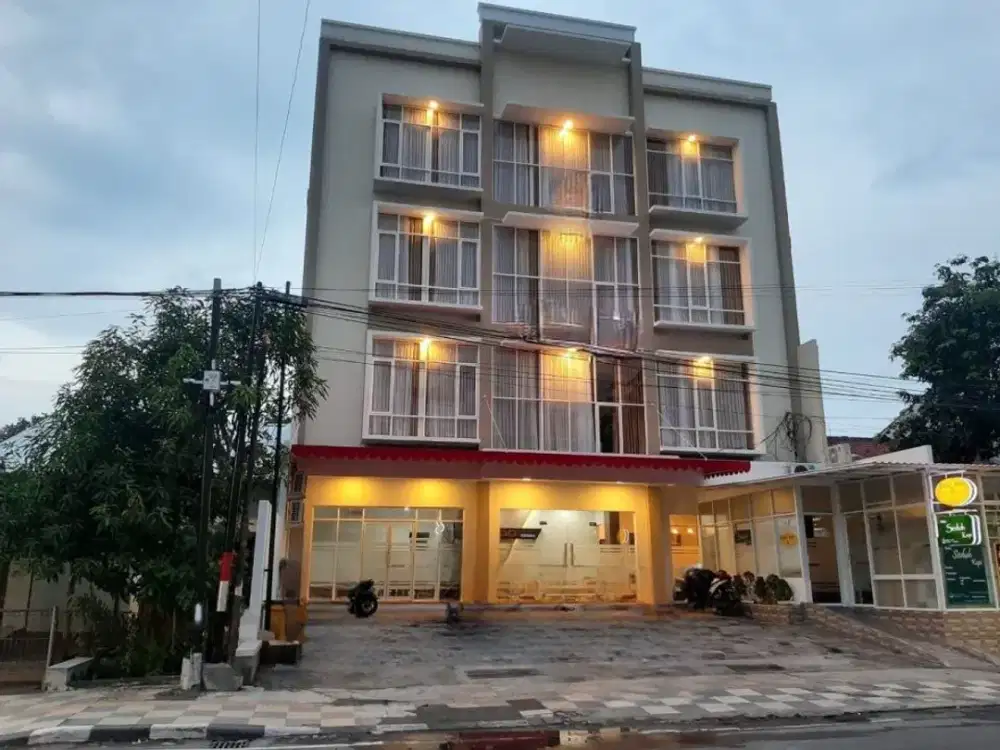 Dijual Hotel Bintang 3, 4 Lantai di Erlangga Semarang