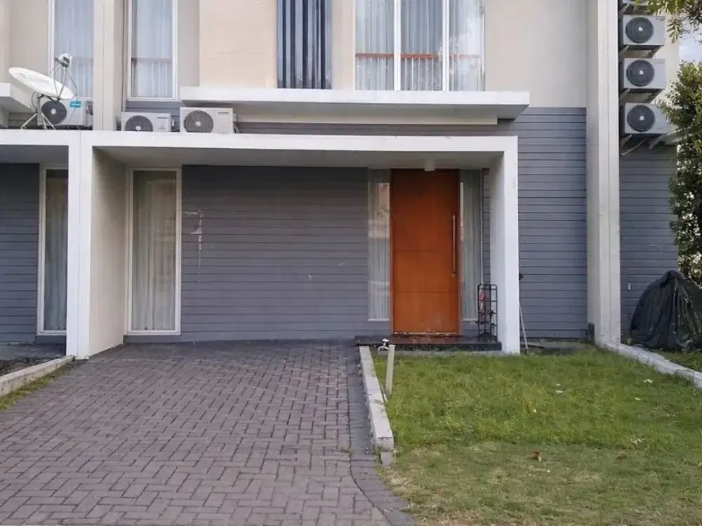 Rumah Northwest Citraland Strategis Row 4 Mobil