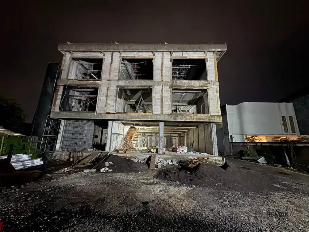 Ruko Gandeng 3 Lantai Disewakan, di Teuku Umar Barat, Denpasar Area