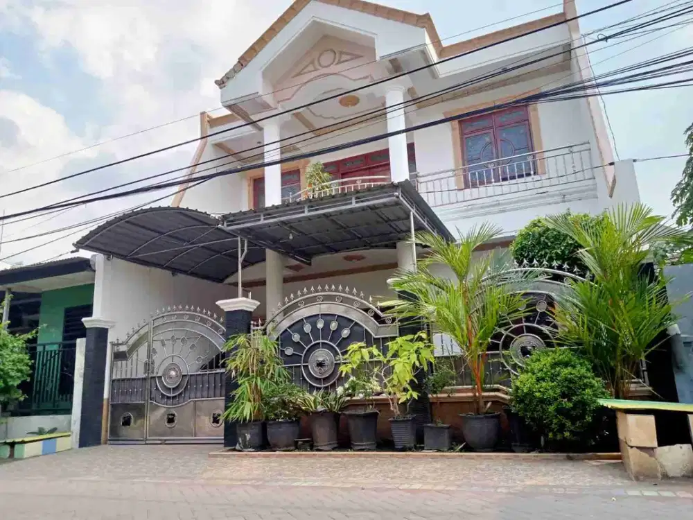 RUMAH 2 LANTAI SIAP HUNI DI MANUKAN SURABAYA BARAT